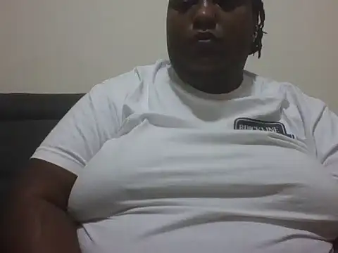 fat_ebonyqueen Adlı Modelin Canlı XXX Sohbeti
