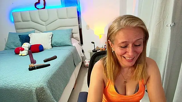 Chat +18 de Naty_Stone ao vivo