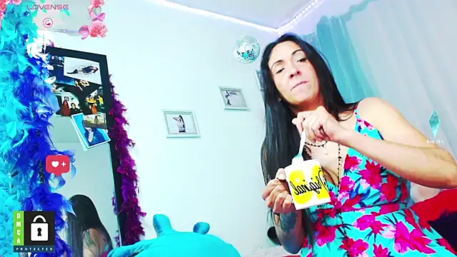 Abri_369's Live XXX Chat