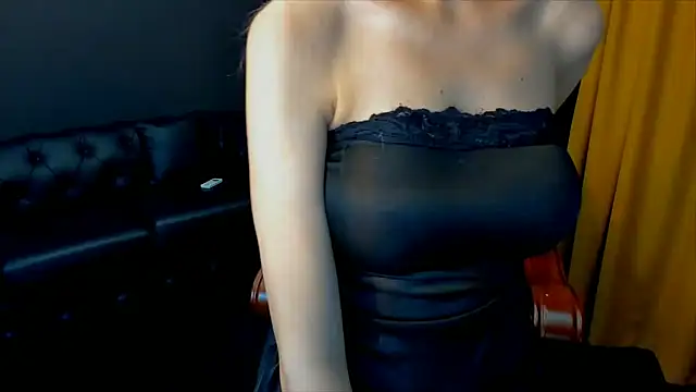 Chat XXX en directo de HaleySweet18