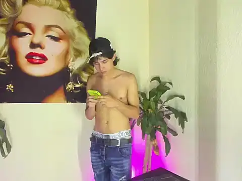 monky_0002n Live XXX chat