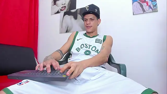 Chatroom XXX en direct de big_hot_boy_