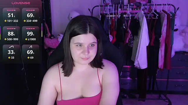 AmyVibess Chat XXX in diretta
