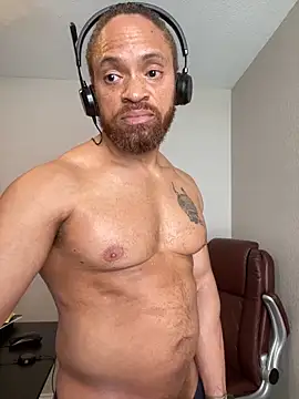 Fathero1time Adlı Modelin Canlı XXX Sohbeti