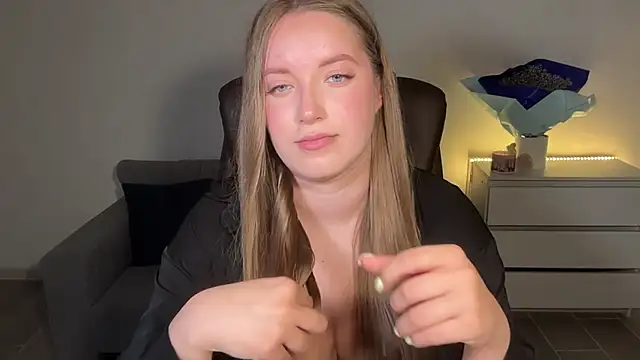 EvaMaddison Adlı Modelin Canlı XXX Sohbeti