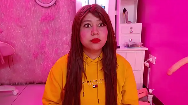 AnnaPinupLove Adlı Modelin Canlı XXX Sohbeti