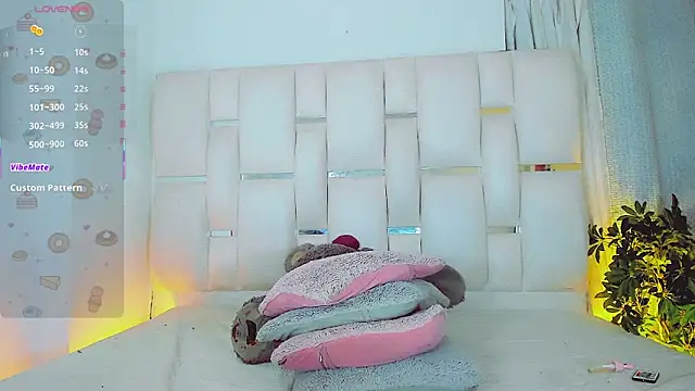 XXX chat uživo modela Amatistablue
