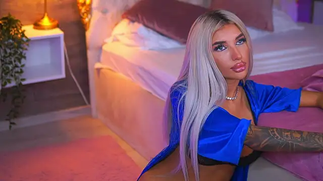 Juicy_Jessye live XXX chat