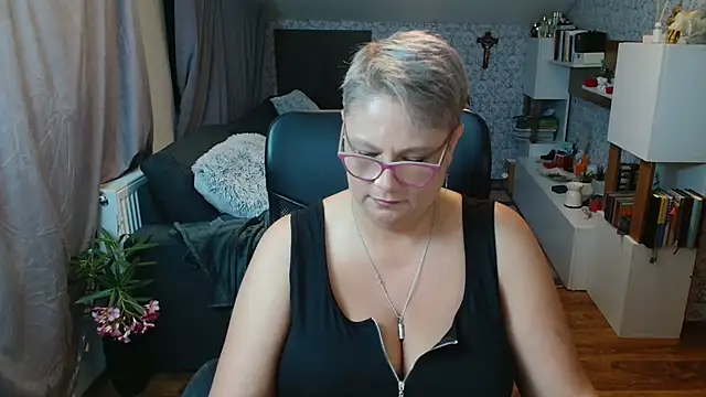 bigtits4you's Live XXX Chat