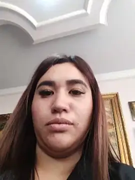 EmaGw7 Adlı Modelin Canlı XXX Sohbeti