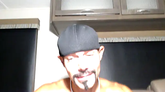 ThickD2C Live XXX Chat