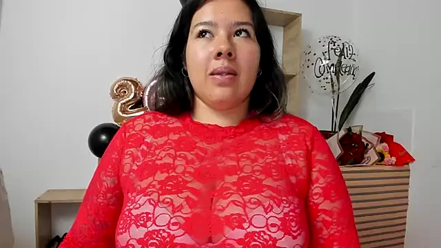 LinaBrowm Chat XXX in diretta