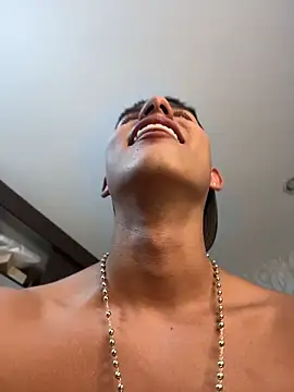 Lander_Cruz's Live XXX Chat