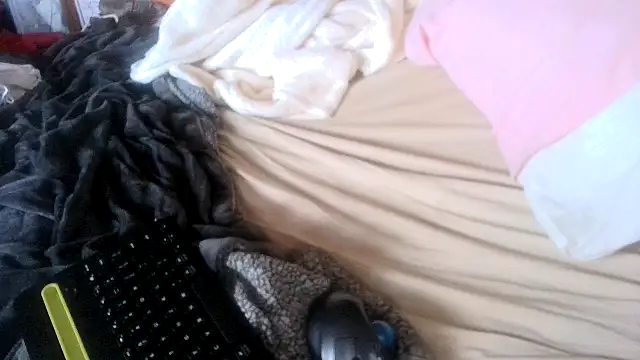 Teddy4420 লাইভ XXX চ্যাট
