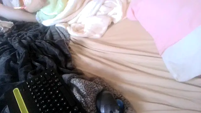 Teddy4420: απευθείας συνομιλία ΧΧΧ