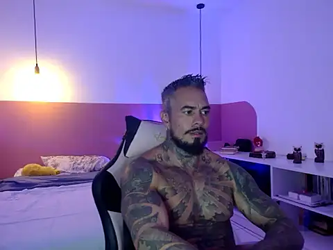 Dom_Jhuan Chat XXX in diretta