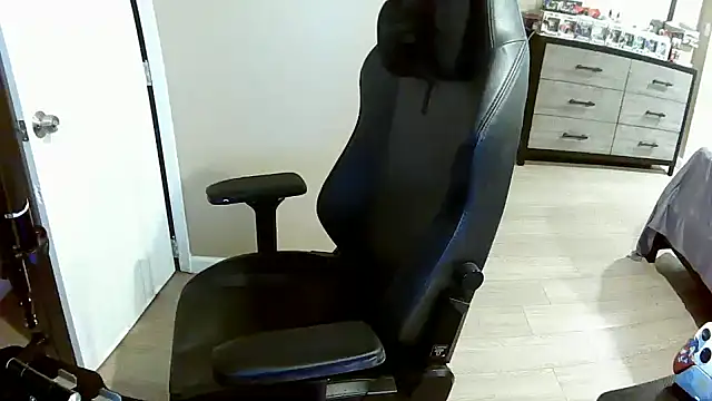 Neovergil0 Chat XXX in diretta