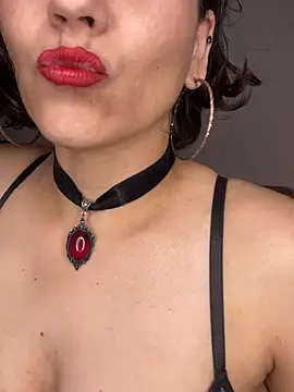 Chat +18 de eva_luz ao vivo