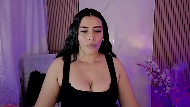 Kayleemorales' Live XXX Chat