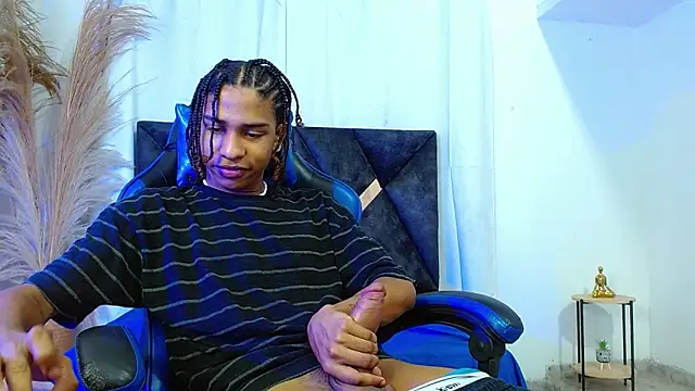 angelll18_'s Live XXX Chat