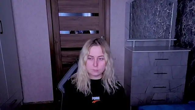 Kristy-Max Adlı Modelin Canlı XXX Sohbeti