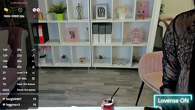 EmaBrownie's Live XXX Chat