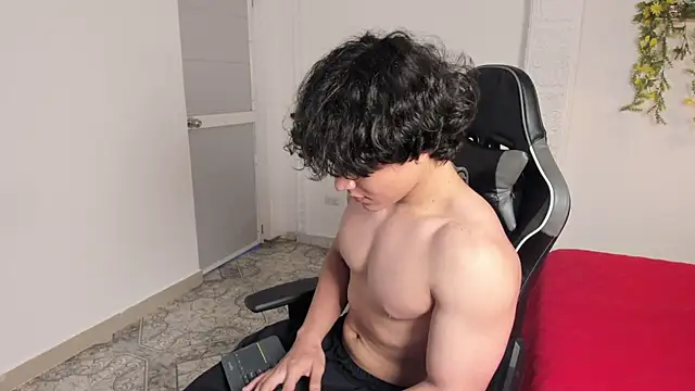 latin_beast4's Live XXX Chat