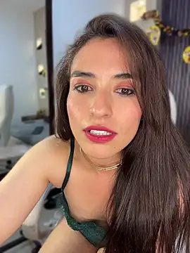 MeganNightt XXX чат на живо