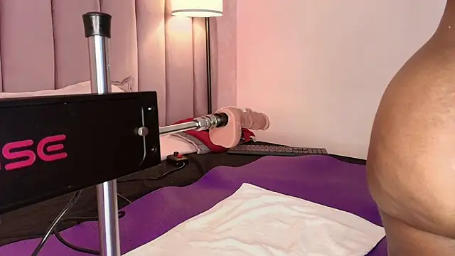دردشة HallyBans الجنسية المباشرة