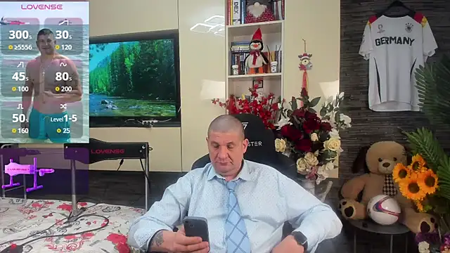 SpartacusDaddy48's Live XXX Chat