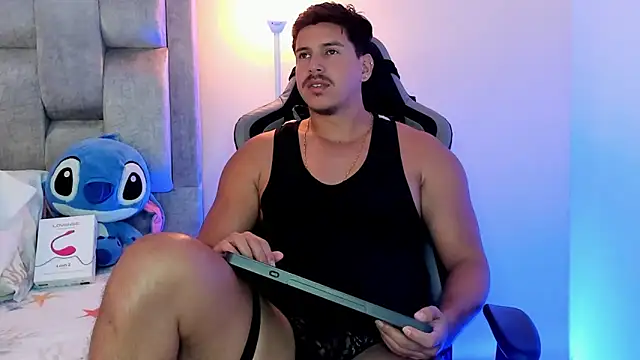 Živý XXX chat victor_vixen