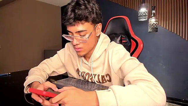 DannTaylor Chat XXX in diretta
