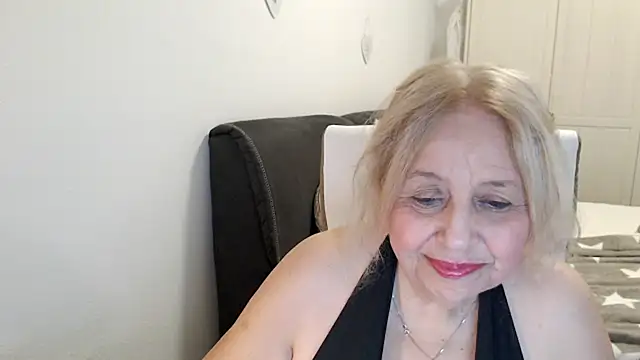 צ'אט XXX בשידור חי של SusiLifeXXX