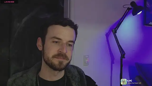 Breezee_'s Live XXX Chat
