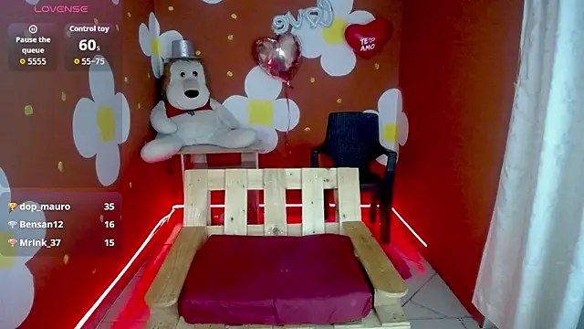 ashly_litlle élő XXX-chatje