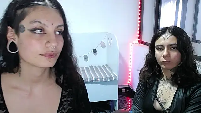 _onthary_6 élő XXX-chatje