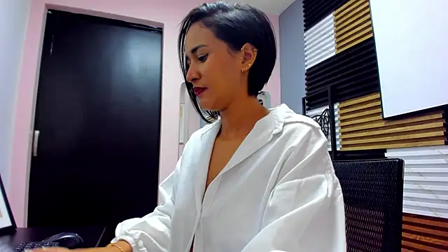 Chat XXX en directo de Scarleth-Foxx