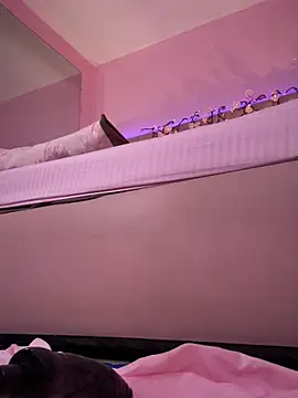 XXX chat uživo modela KellyOlsenbe
