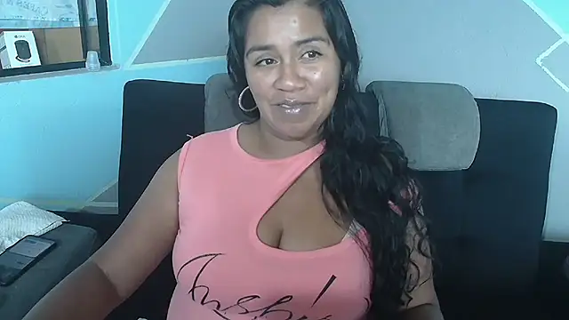 saggil23's Live XXX Chat