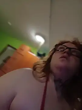 CURVYSAKURA Chat XXX in diretta