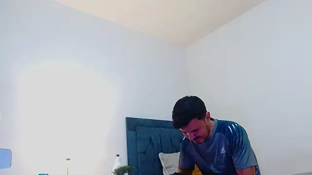 cedrixx10 Adlı Modelin Canlı XXX Sohbeti