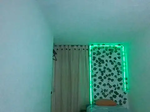 Онлайн чат XXX SexDiffrent