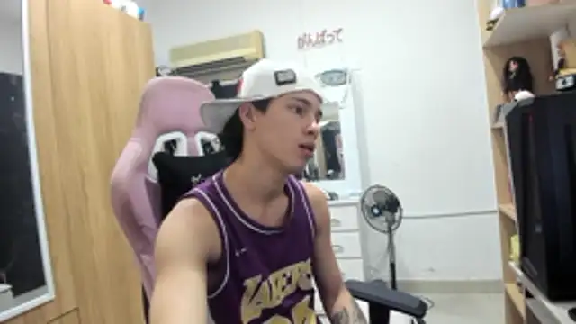 Pride_couple XXX чат на живо
