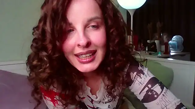 צ'אט XXX בשידור חי של MollyBer