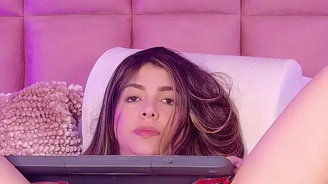 NathyMiller Chat XXX in diretta