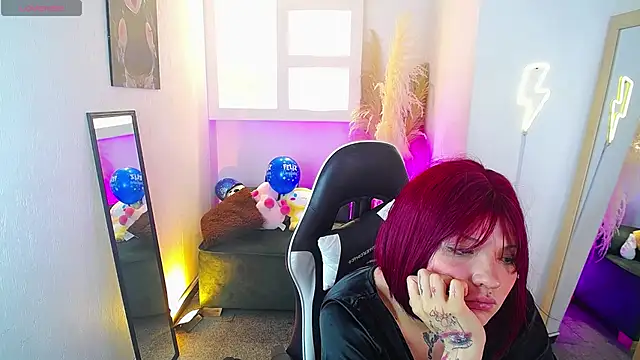 XXX chat uživo modela Haddes_as