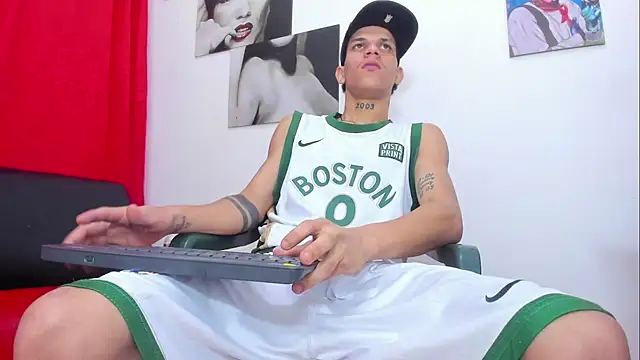 big_hot_boy_'s Live XXX Chat