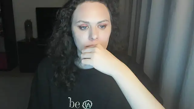 Chat +18 de MollyCheiz ao vivo