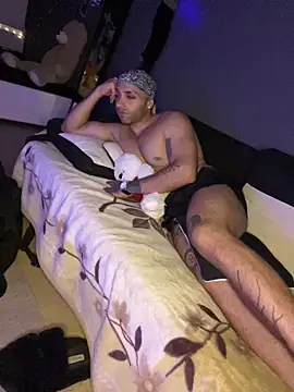 XXX chat uživo modela Mohdollmen