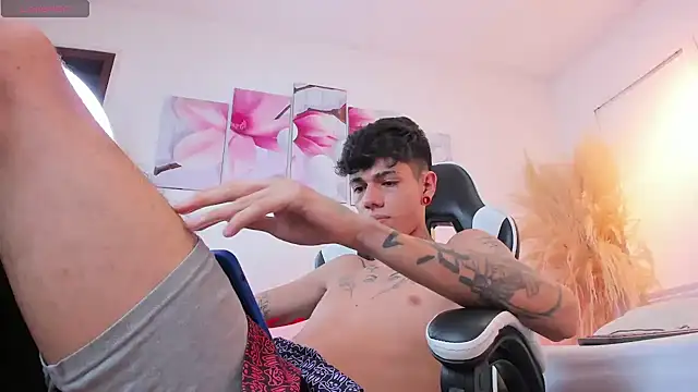 Czat XXX na żywo – Tommy_valverde